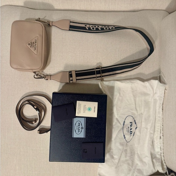 PRADA Small Leather Bag in Pink. Brand new from Saks Fifth Ave. - Picture 2 of 12